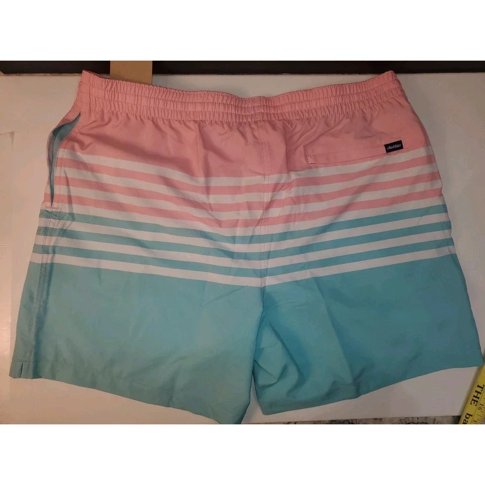 NWT - Chubbies Men's‎  4